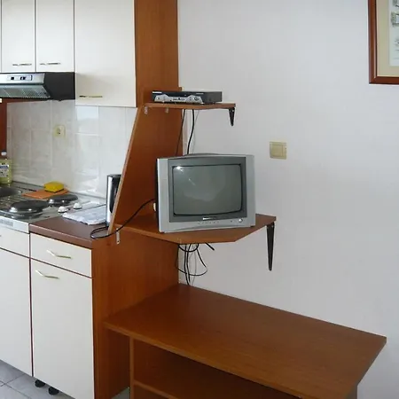 Apartment Ivan In Omis-nemira, Near The Omis